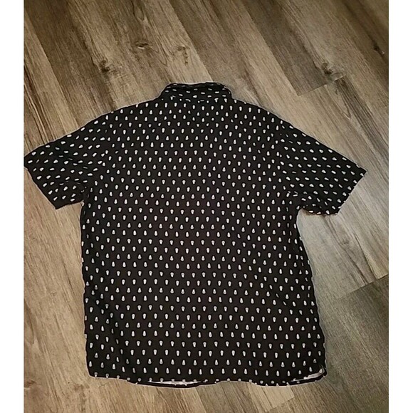 Old Navy Button Up Short Sleeve Mens Medium Black Pineapple Shirt - Picture 5 of 6